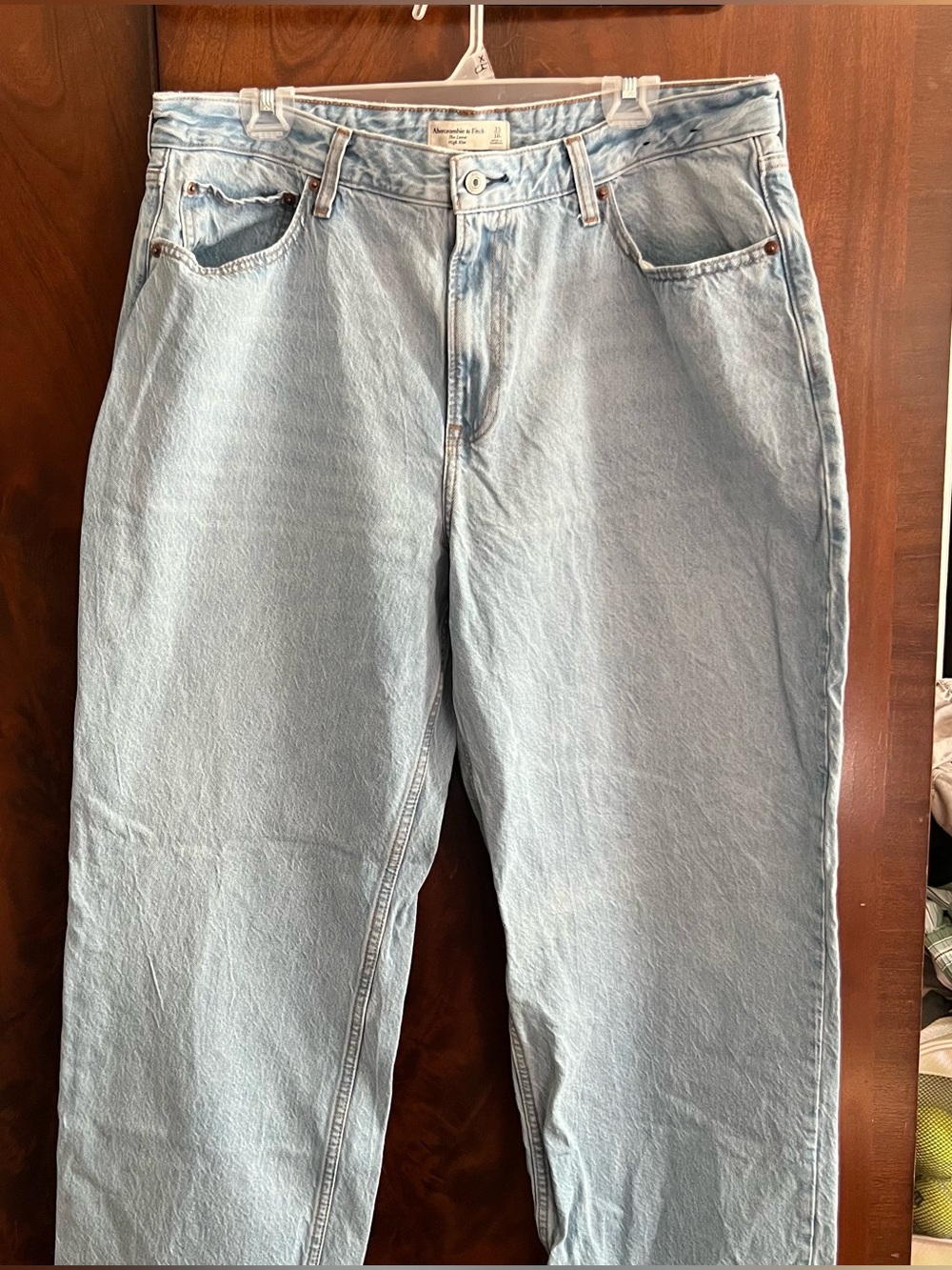 Abercrombie curve love high rise loose jeans 33R
